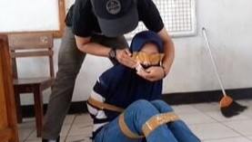 Bocil SMA Di Sekap Temen Sekelas Viral
